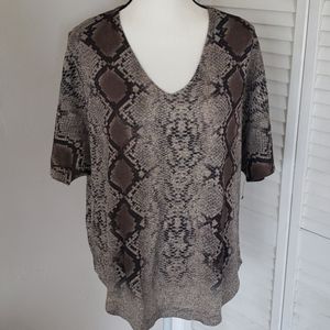 EMBERS Snakeskin Design v-neck Top